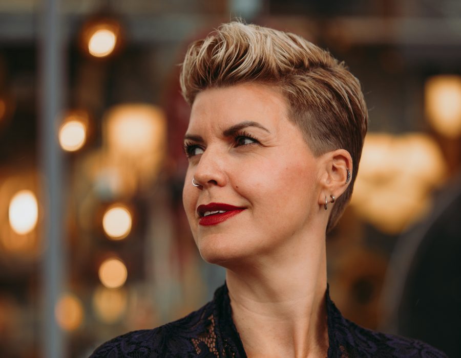 Eva Tjooitink - The Real ME